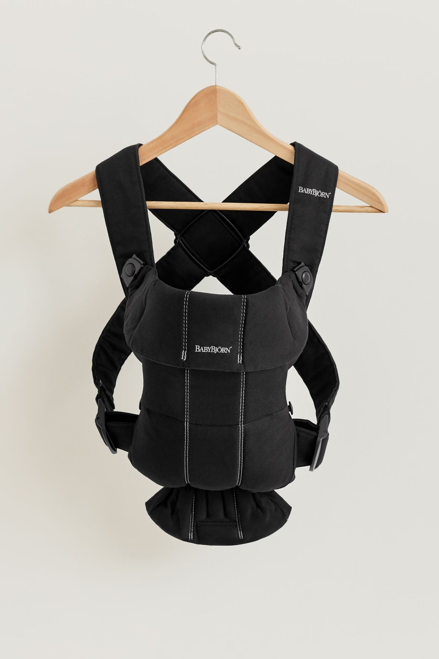 BabyBjorn Baby Carrier Mini- Black (Woven)