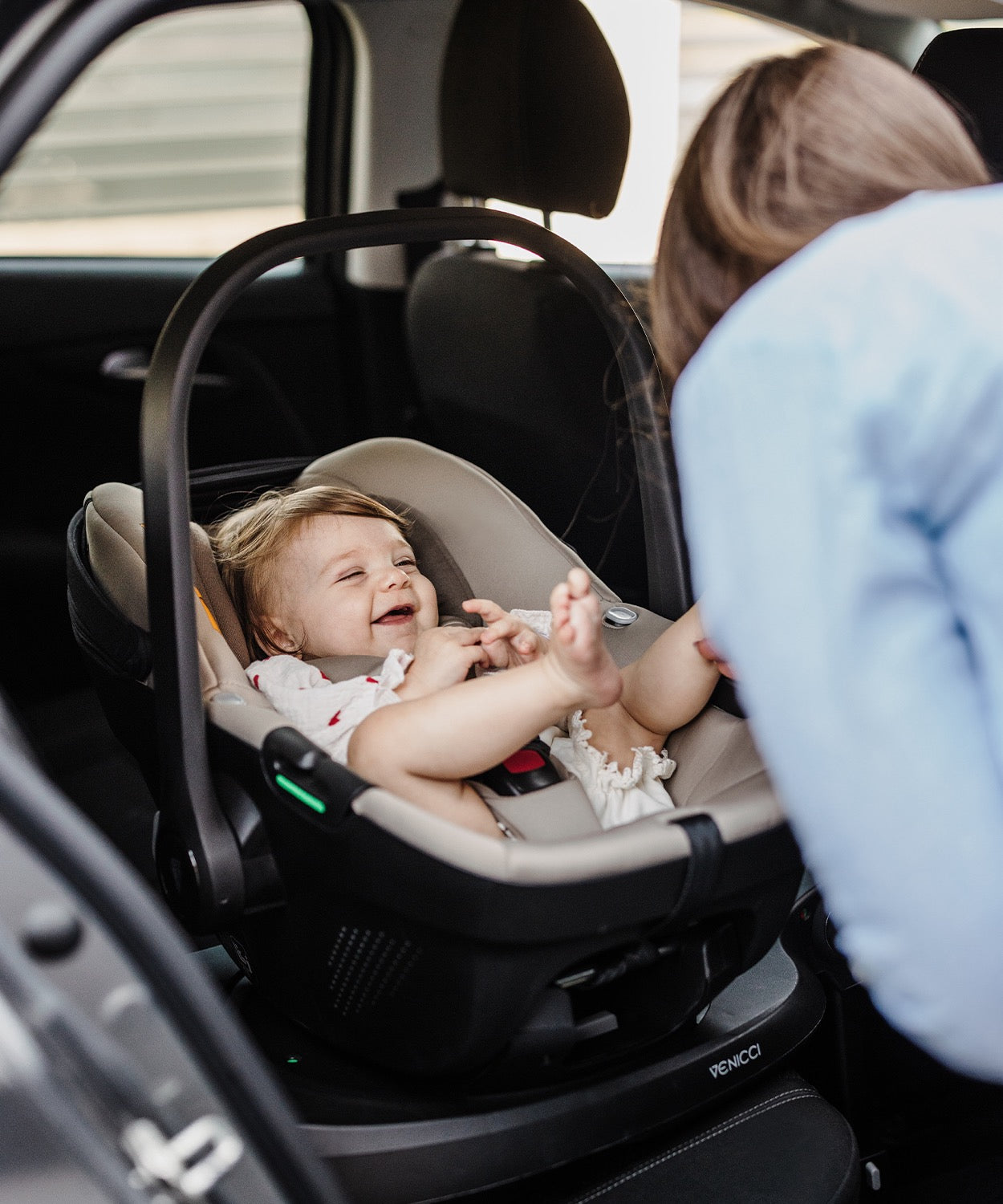 Venicci Tiago 360 i-Size Car Seat BEIGE