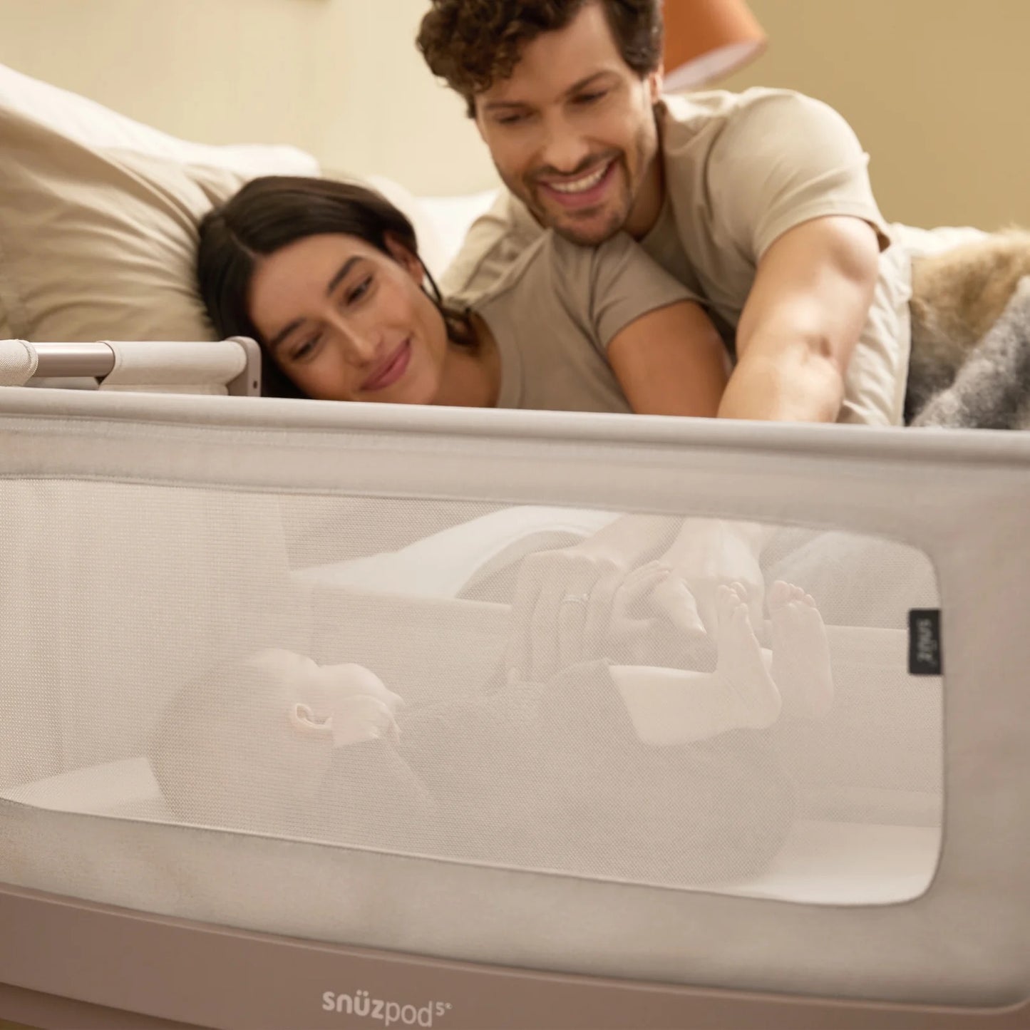 SnuzPod5 Bedside Crib