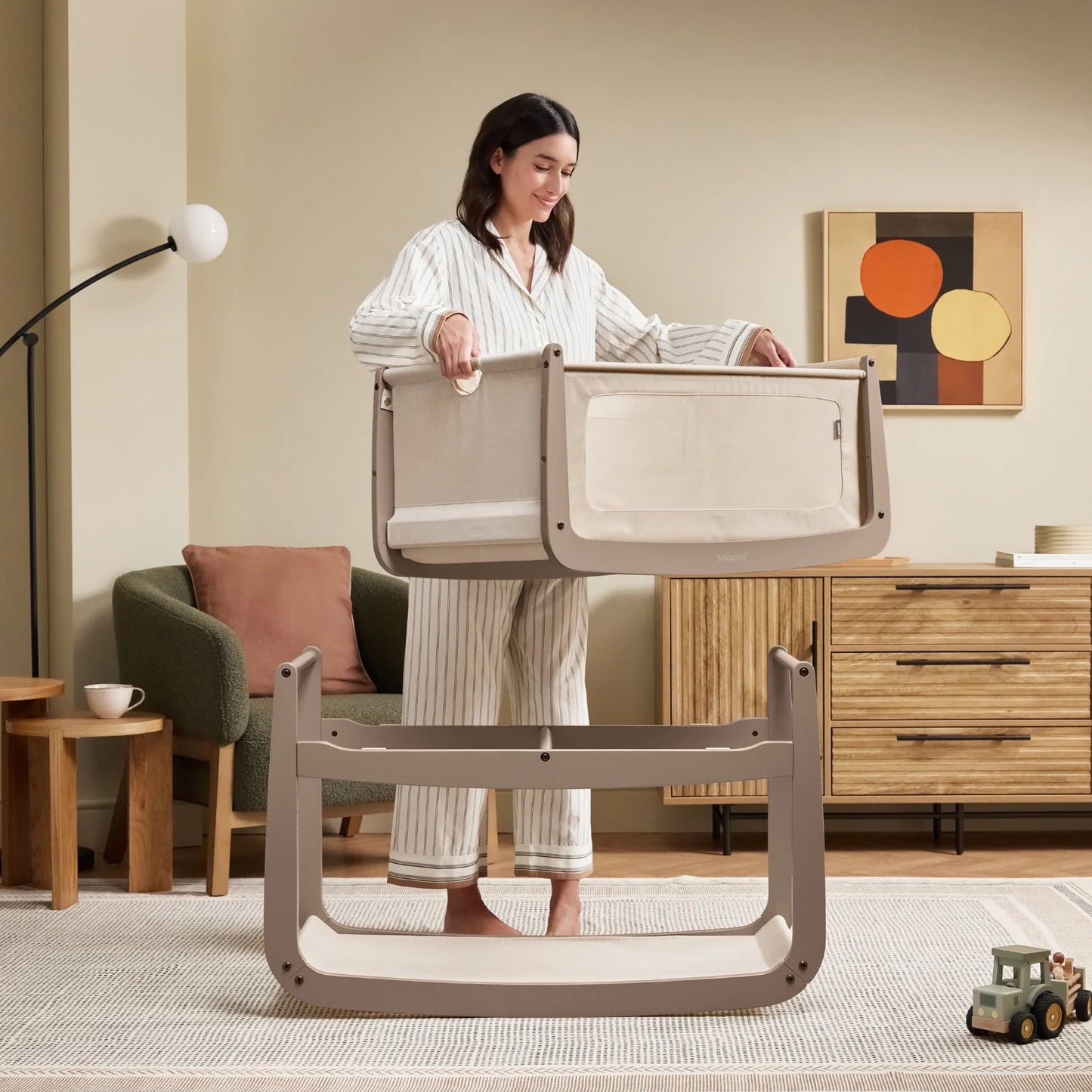 SnuzPod5 Bedside Crib