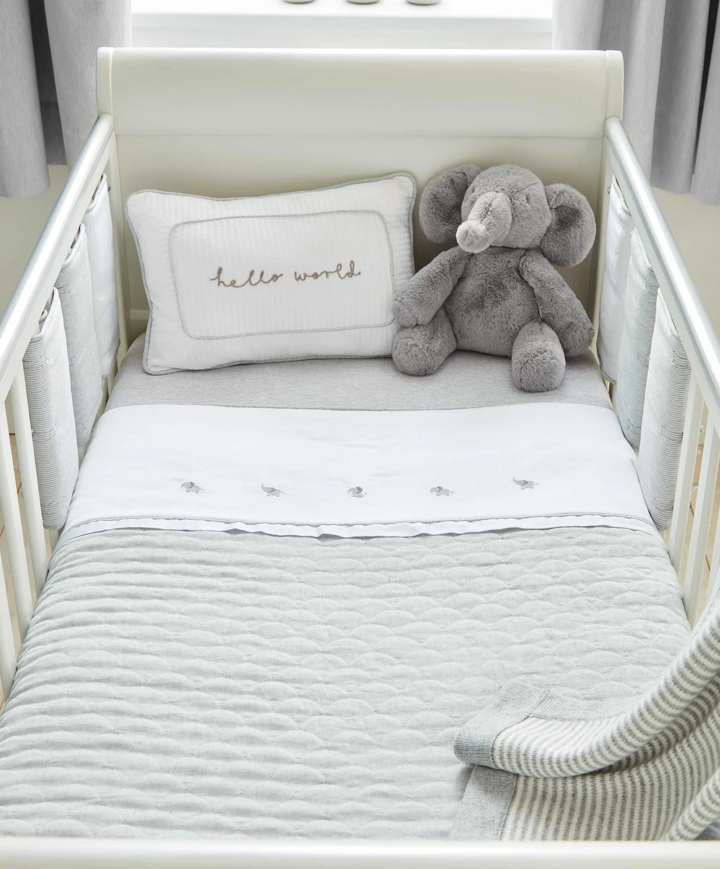 Mamas & Papas Welcome To The World Quilt 2.5 Tog- Grey