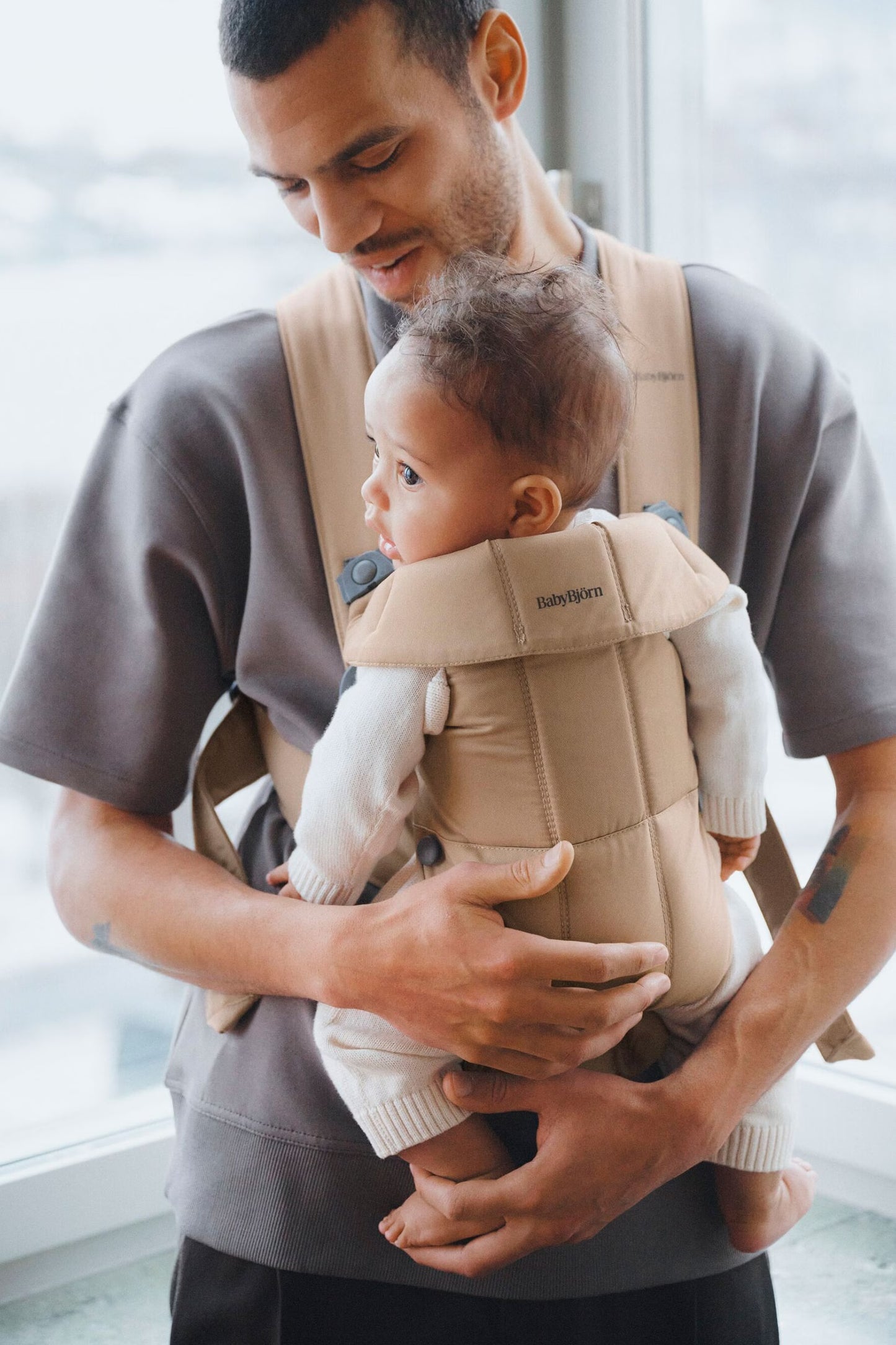 BabyBjorn Baby Carrier Mini- Beige (Woven)
