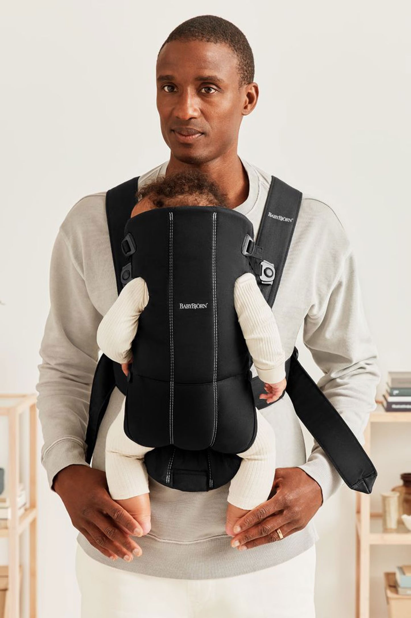 BabyBjorn Baby Carrier Mini- Black (Woven)