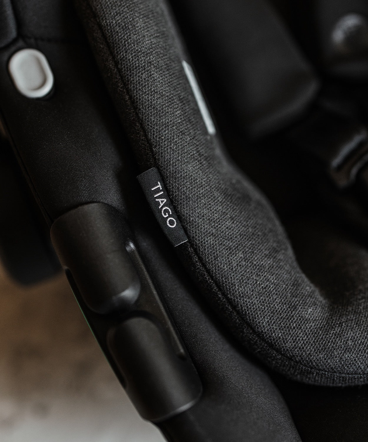 Venicci Tiago 360 i-Size Car Seat BLACK