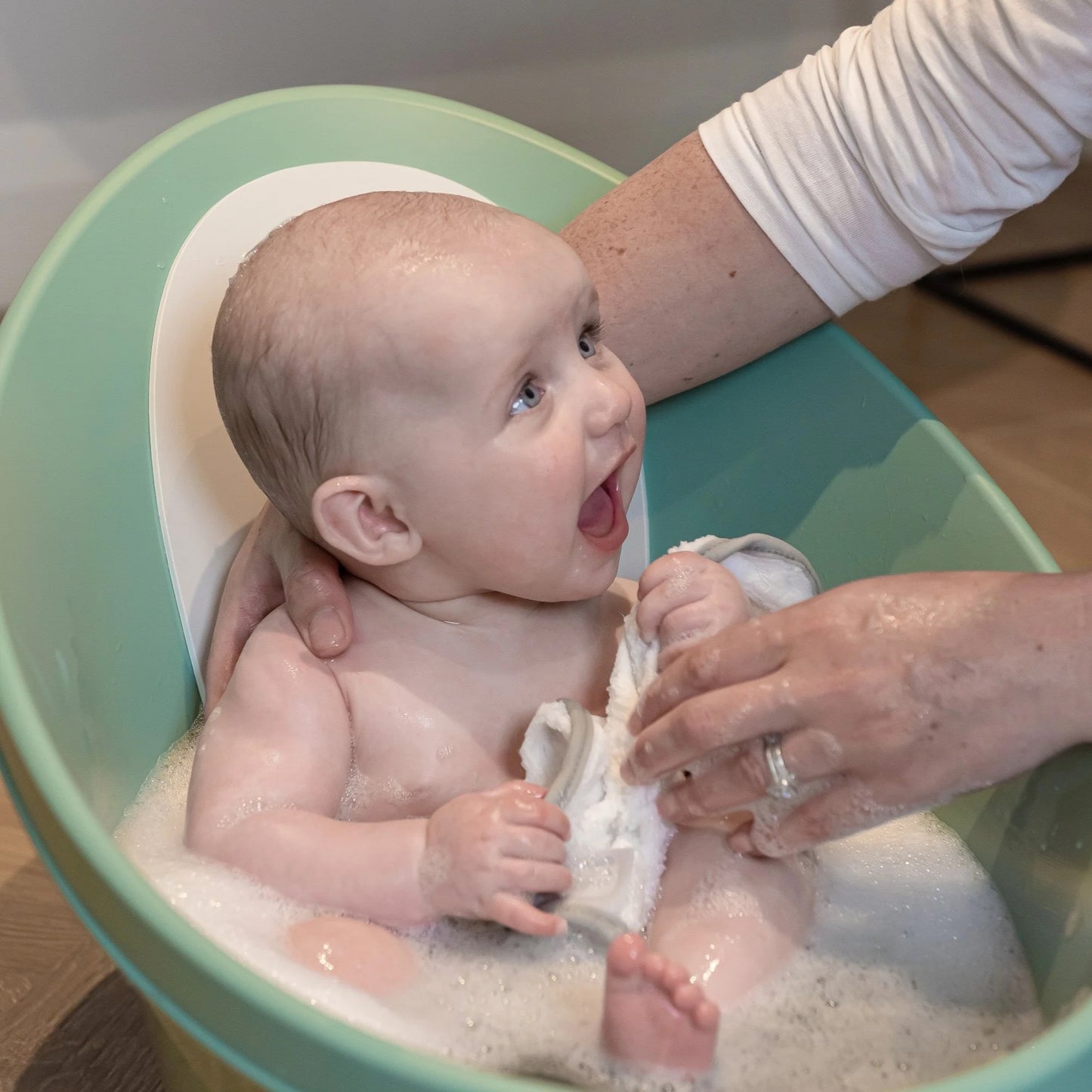 Shnuggle Baby Bath Eucalyptus