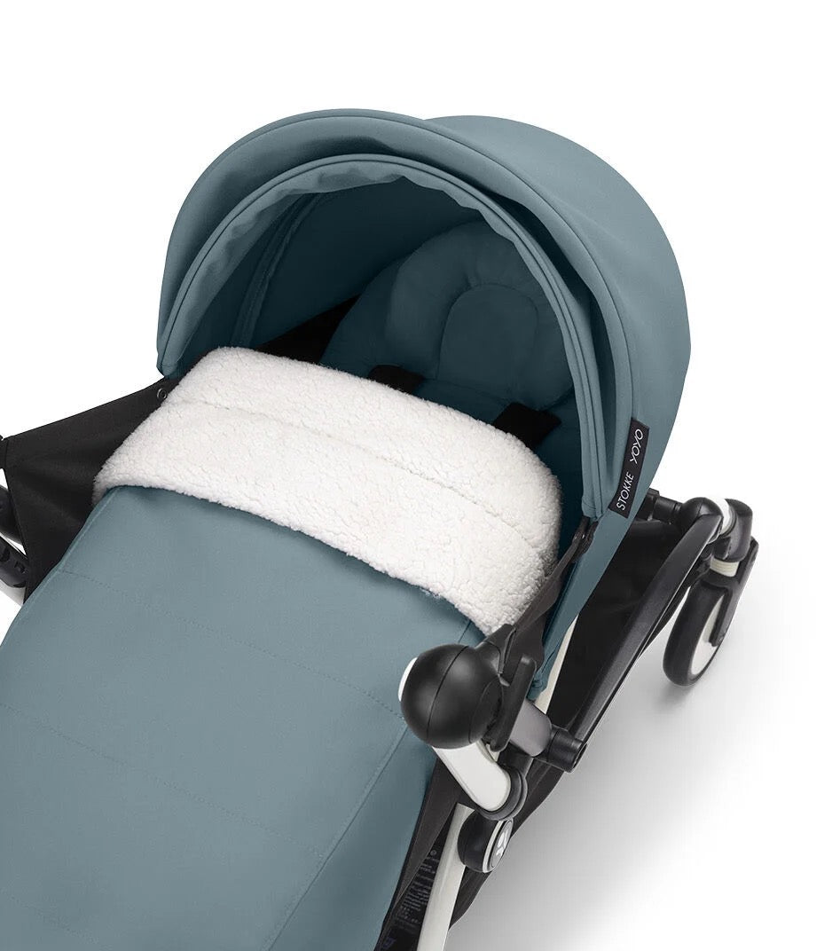 Stokke® YOYO³ stroller with newborn pack