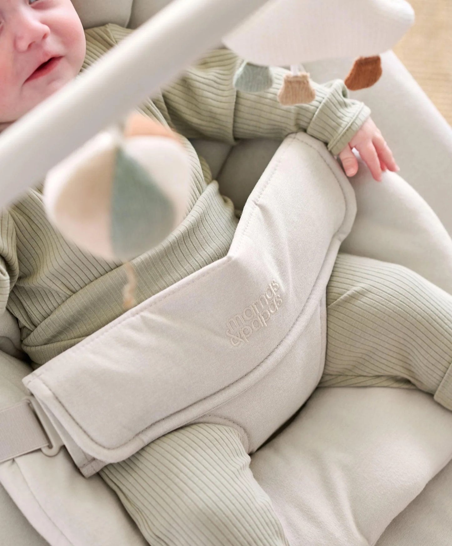 Mamas & Papas Alto Smart Swing