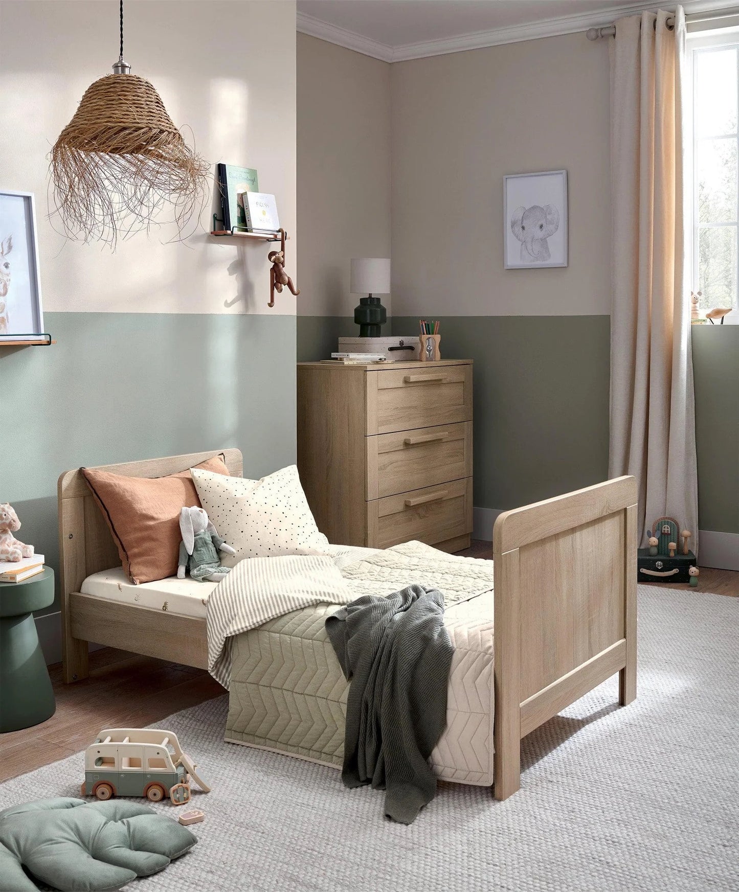 Mamas & Papas Atlas Convertible Cot Bed Light Oak