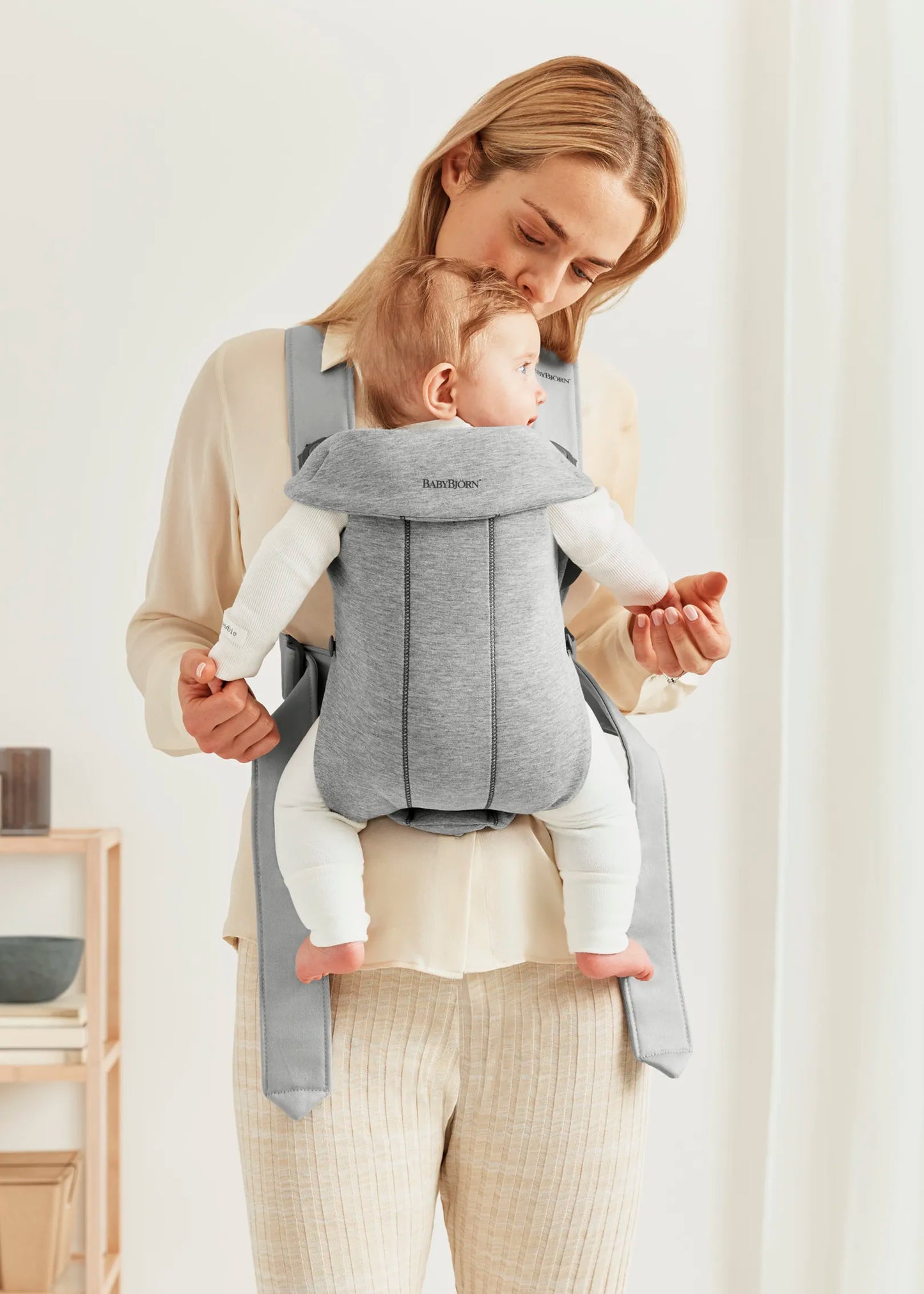 BabyBjorn Baby Carrier Mini- Light Grey (3D Jersey)
