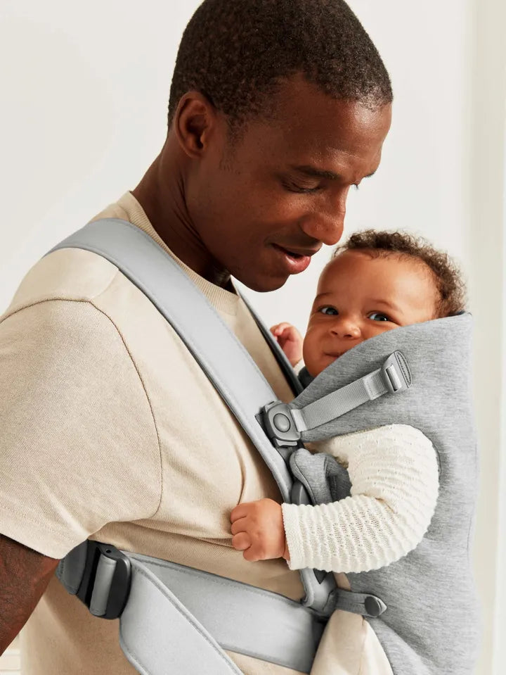 BabyBjorn Baby Carrier Mini- Light Grey (3D Jersey)