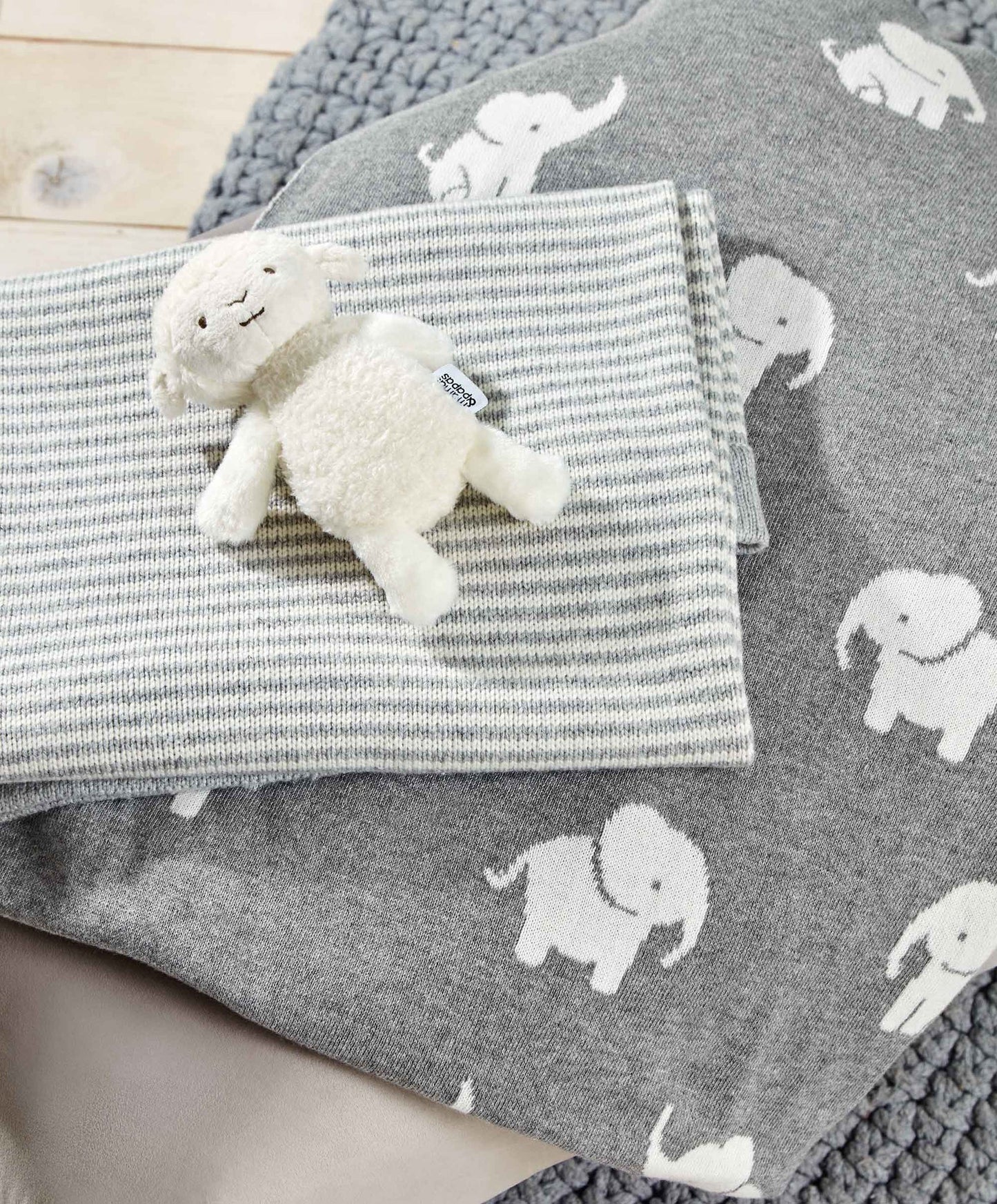 Mamas & Papas Welcome To The World Knitted Elephant Blanket - Grey