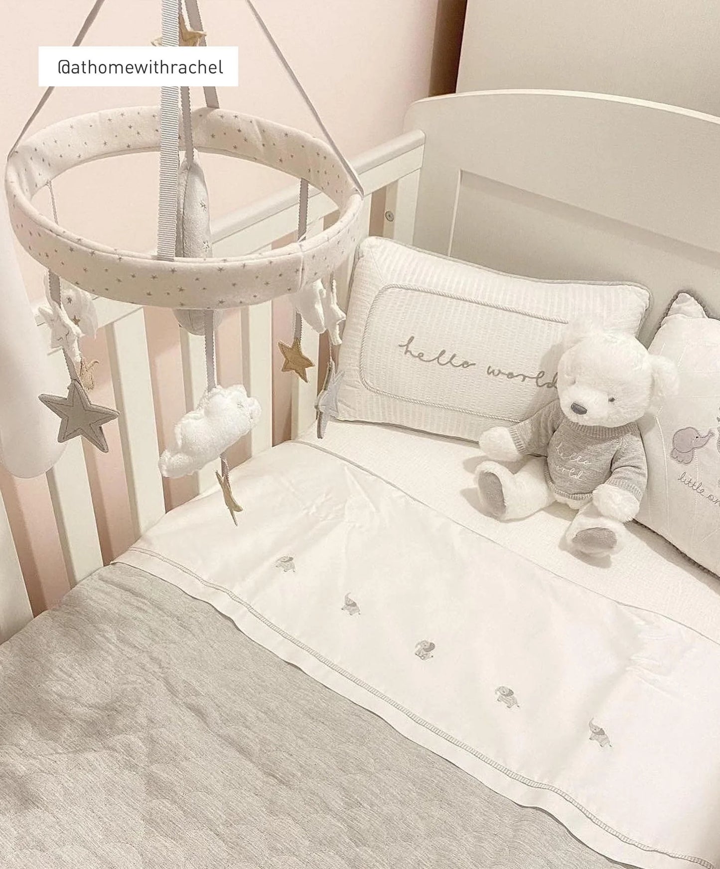 Mamas & Papas Welcome To The World Quilt 2.5 Tog- Grey